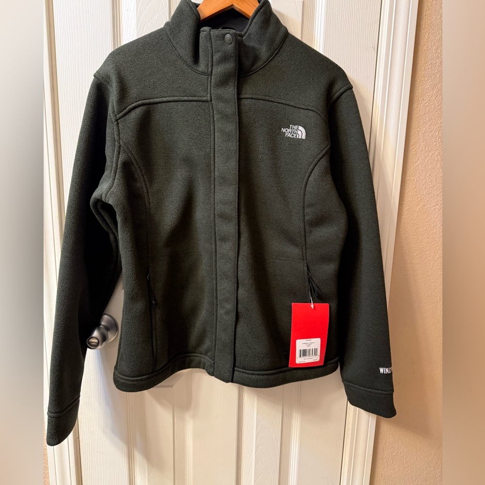 NWT The North Face WindWall Rampart - Fig Green